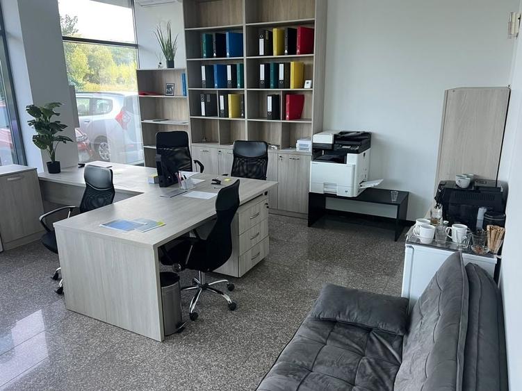 Spațiu comercial, de 50 mp, în Petru Rareș