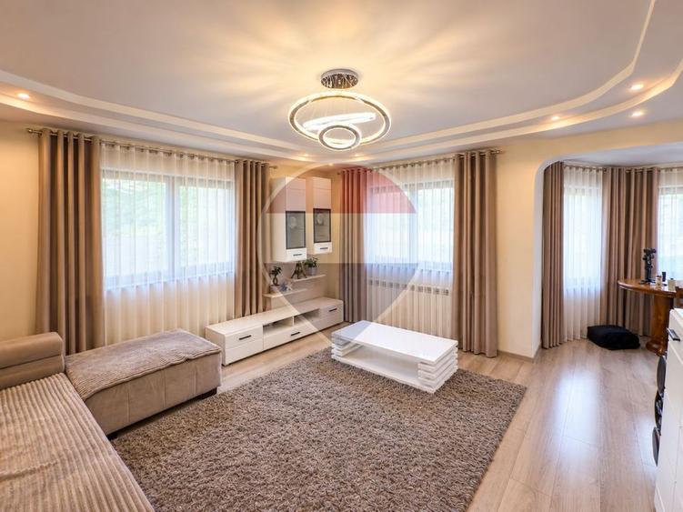 Casă individuală cu 5 camere cu Teren 2082 Mp în Tudor Vladimirescu (Avrămeni)