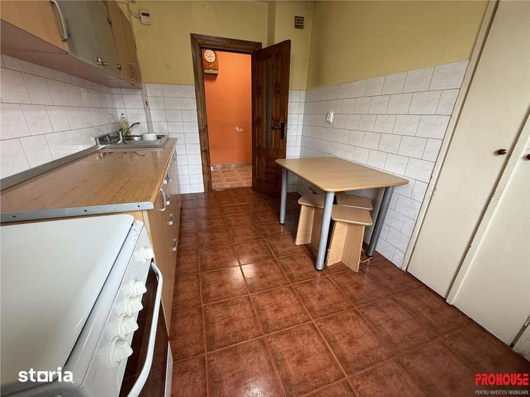 Apartament cu 2 camere decomandat în Energiei