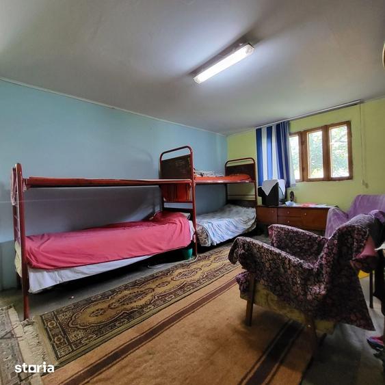 Casă cu 3 camere cu Teren 1000 Mp în Central