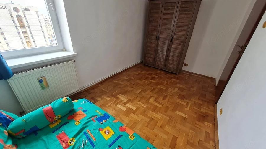 Apartament cu 3 camere decomandat în Griviței