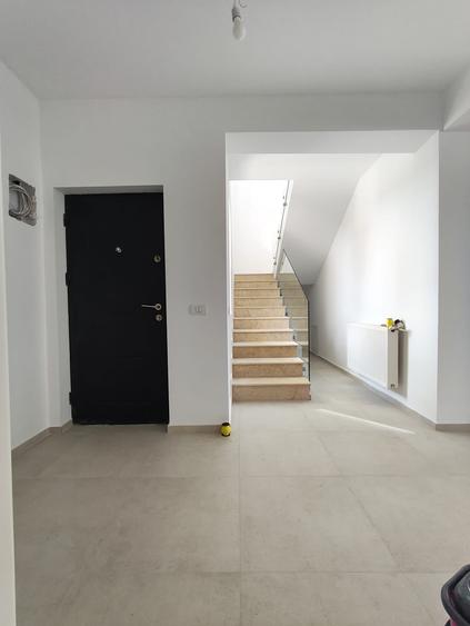 Casă individuală cu 4 camere cu Teren 340 Mp în Bâcu