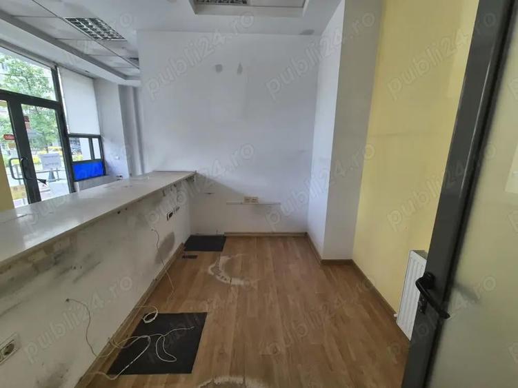 Spațiu comercial, de 150 mp, în Micro IV
