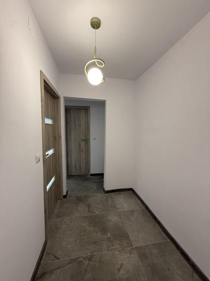 Apartament cu 3 camere decomandat, mobilat în Lipovei
