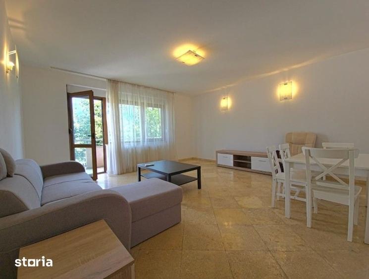 Apartament cu 3 camere decomandat în Domenii