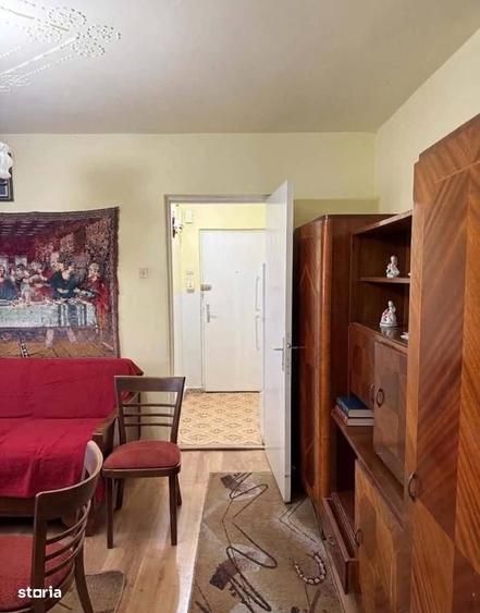 Apartament cu 2 camere semidecomandat în Ciupercenii Noi
