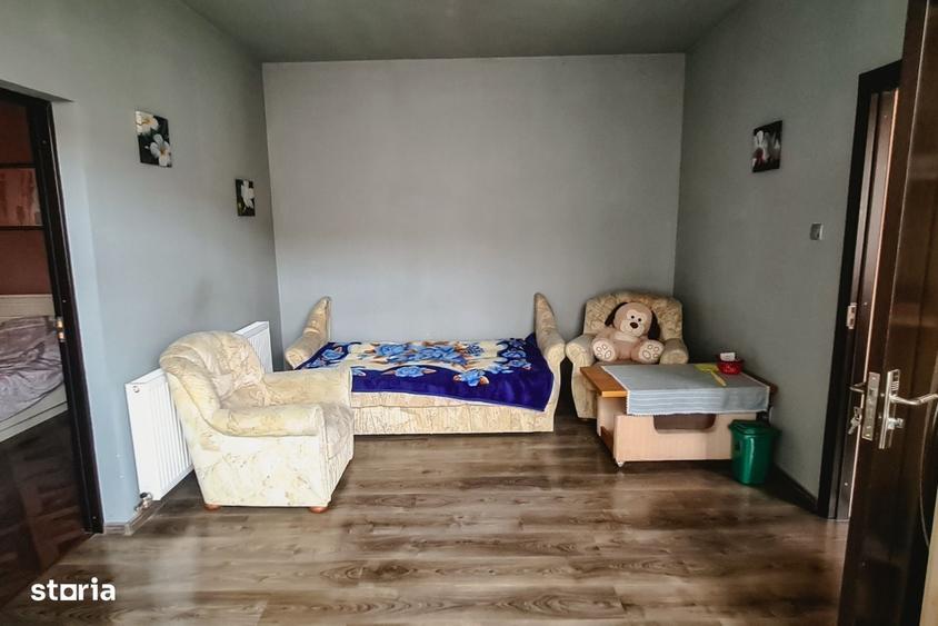 Casă cu 4 camere cu Teren 3596 Mp în Pișchia