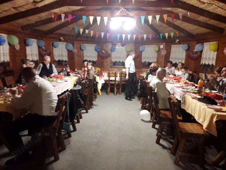 Casă cu 6 camere cu Teren 3560 Mp în Central