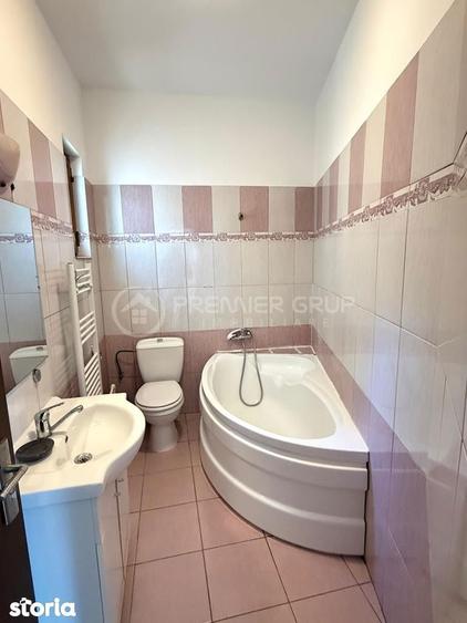 Casă cu 3 camere cu Canalizare în Sărărie