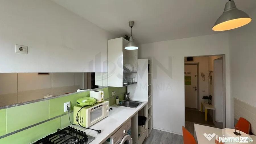 Apartament cu 3 camere semidecomandat în Ștefan cel Mare