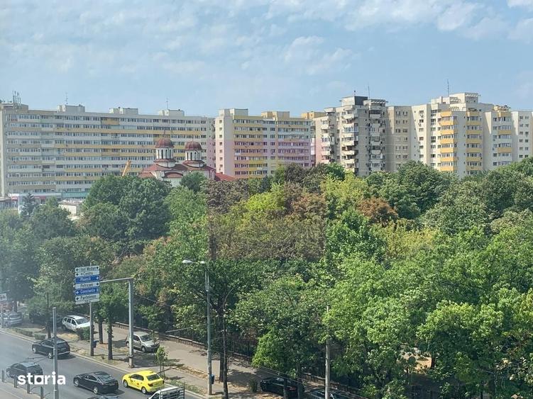 Apartament cu 3 camere decomandat în Colentina