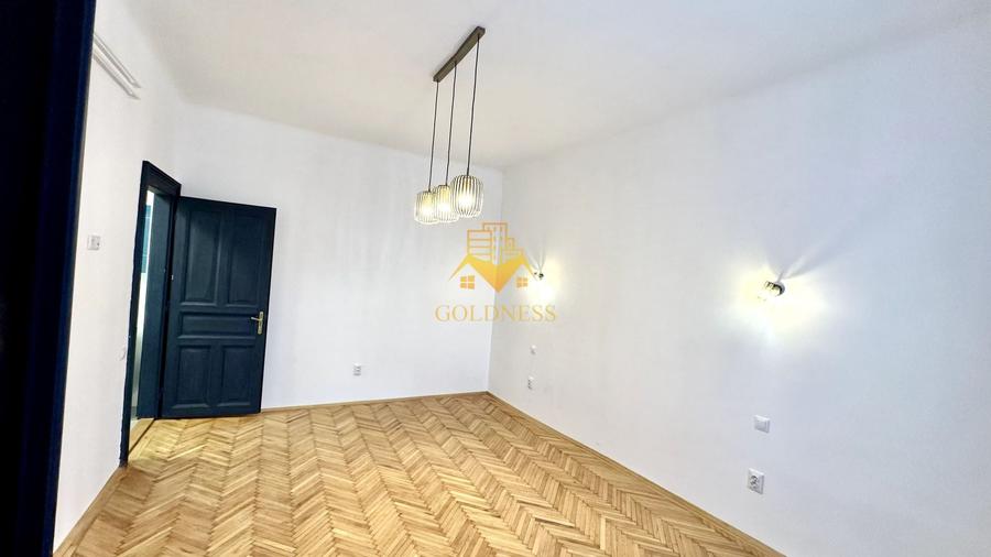 Apartament cu 3 camere semidecomandat, mobilat în Ultracentral