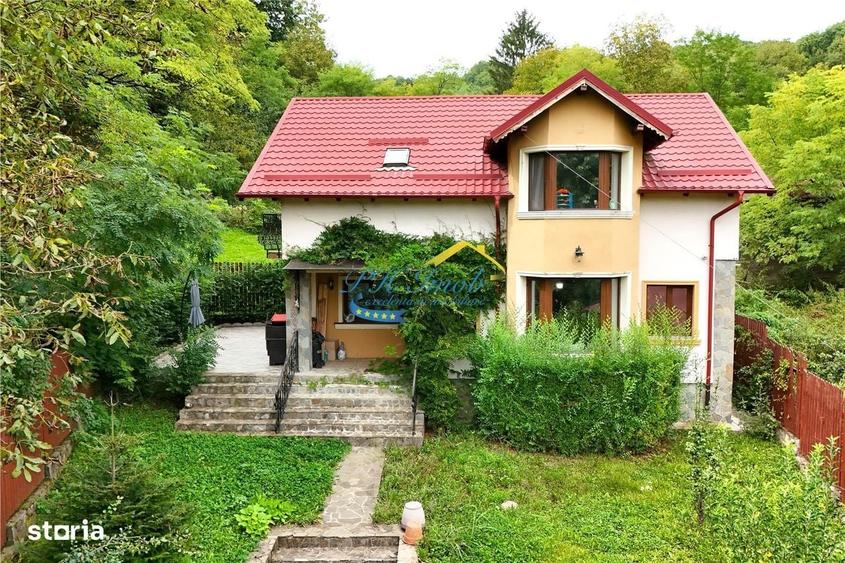 Casă cu 4 camere în Mislea