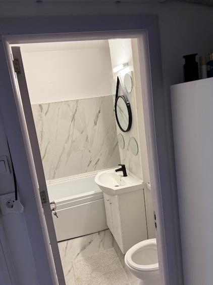 Apartament cu 2 camere decomandat, mobilat în B-dul București