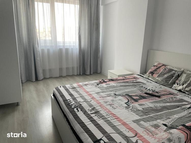 Apartament cu 3 camere decomandat în Rediu