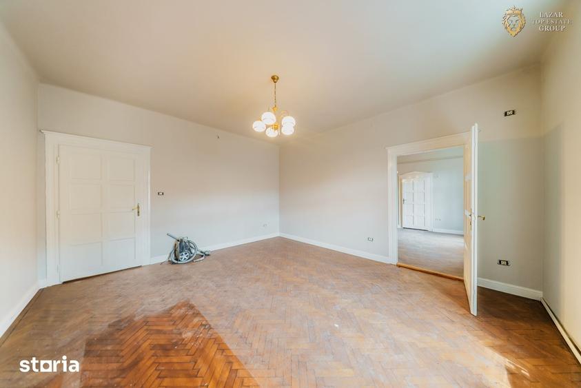 Apartament cu 4 camere decomandat în Ultracentral