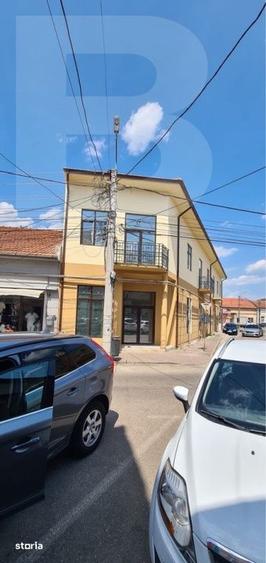 Spațiu comercial, de 500 mp, în Central