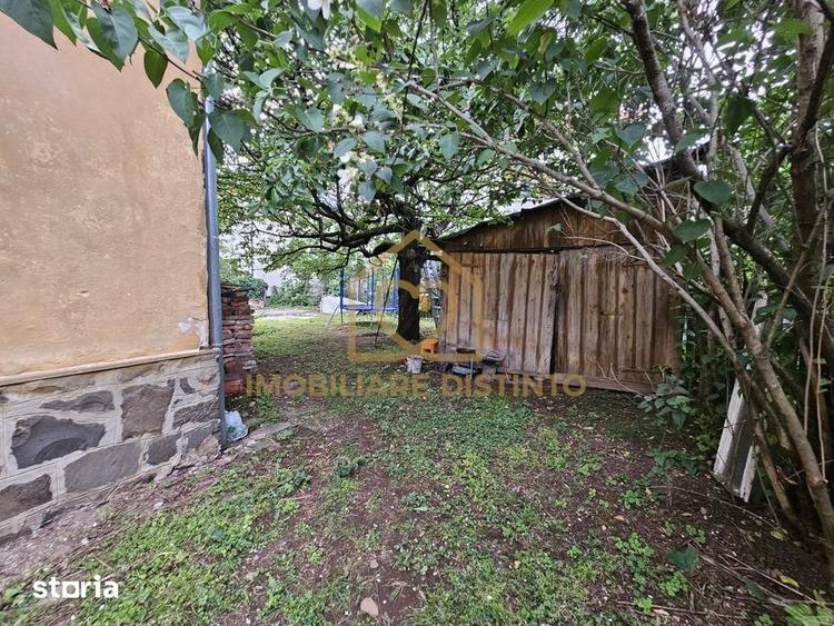 Casă cu 4 camere cu Teren 630 Mp în Valea Roșie