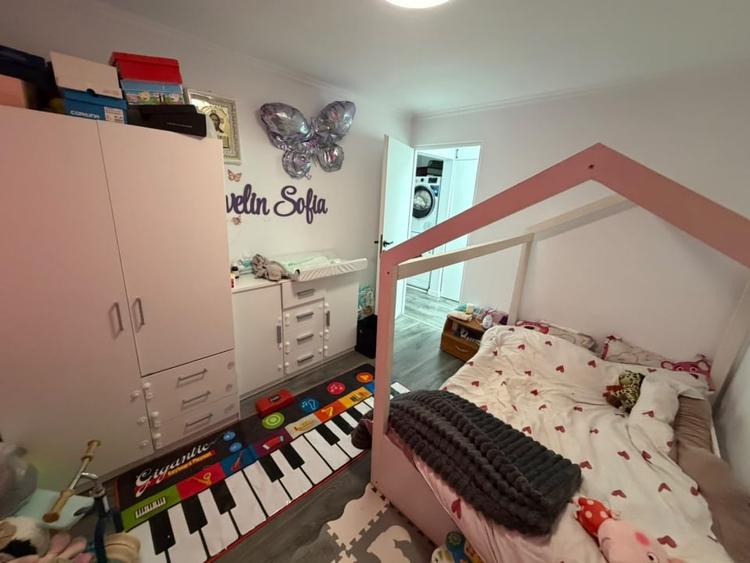 Apartament 3 camere, 71 mp, zona Hotvon - 7