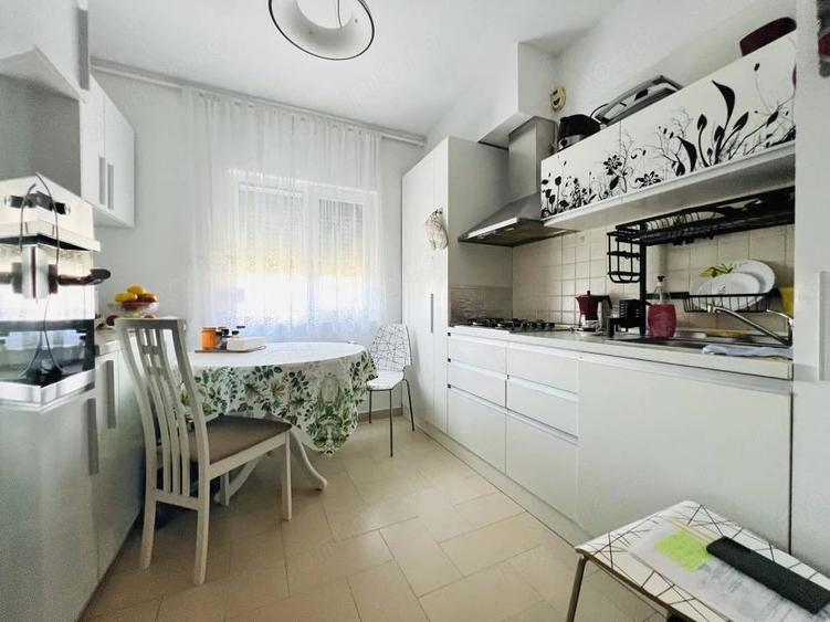 Apartament 3 camere, 74 mp, terasa 21 mp - Zona Aradului - 9