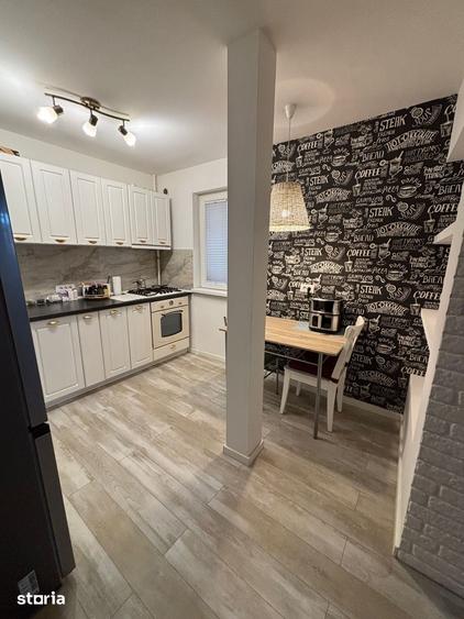 Apartament cu 3 camere în Drumul Taberei