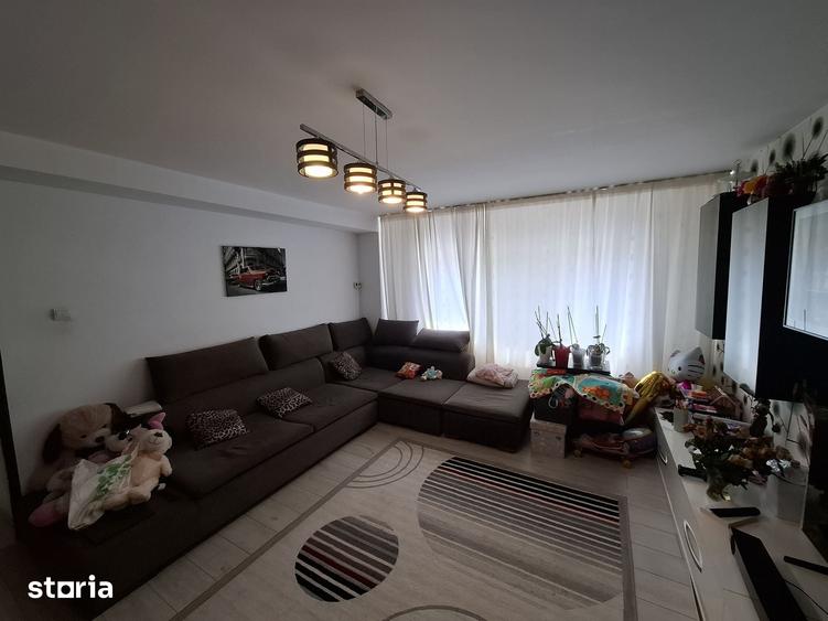 Apartament cu 4 camere în Sud