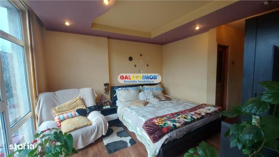 Apartament cu 4 camere decomandat în Central