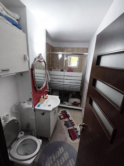 Apartament cu 2 camere decomandat în Nicolina