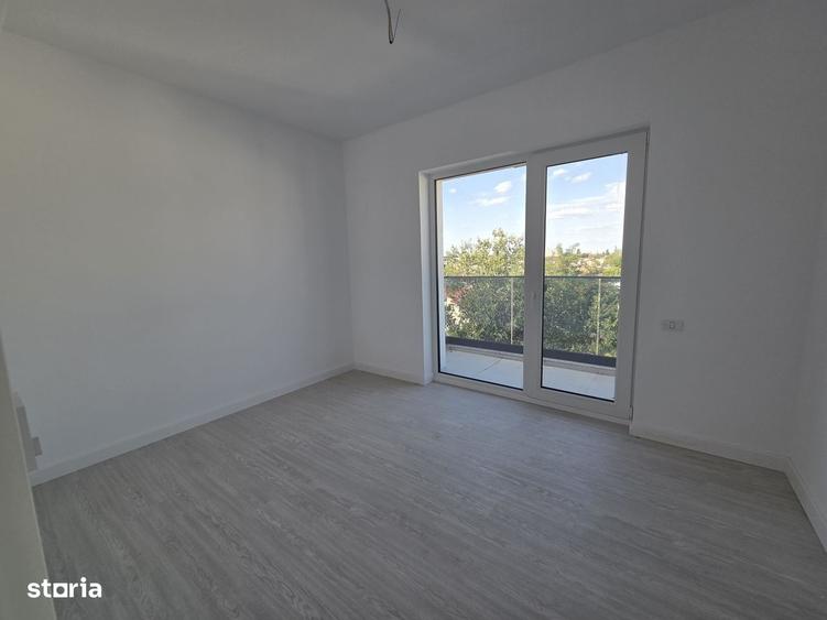 Apartament cu 3 camere decomandat în Colentina