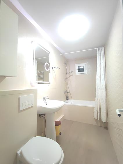 Apartament cu 3 camere decomandat în Inel II