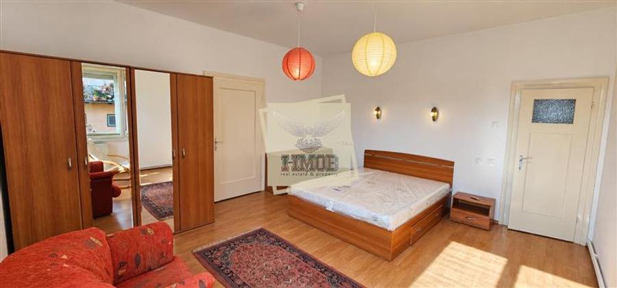 Apartament cu 4 camere circular, mobilat în Sub Arini