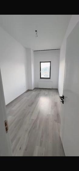 Apartament cu 2 camere decomandat în Energia