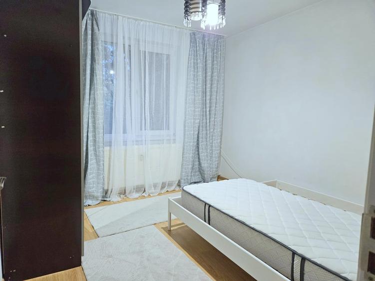 Apartament cu 2 camere decomandat în Olteniței