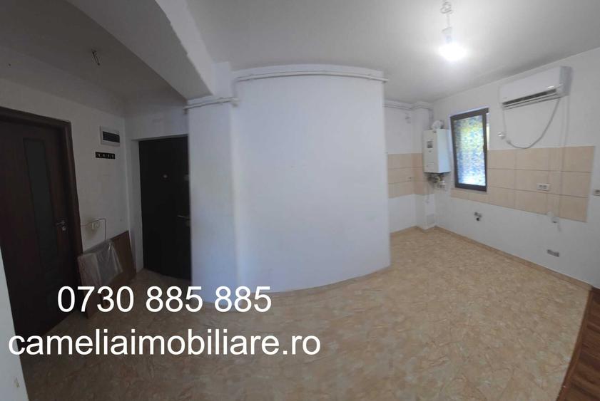 Apartament cu 2 camere semidecomandat în Păcii
