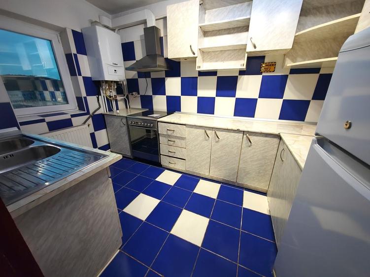 Apartament cu 2 camere decomandat în Nicolina