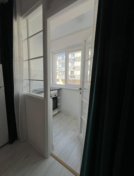 Apartament cu 3 camere decomandat în Valea Adâncă