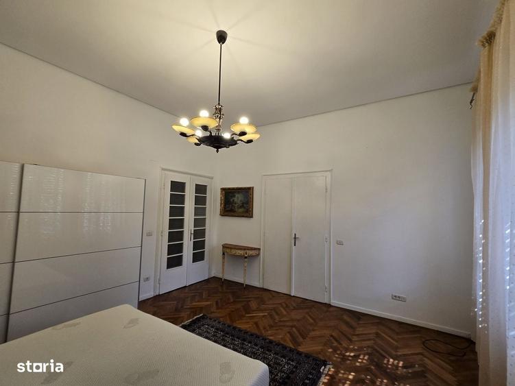 Apartament cu 4 camere în Medicină