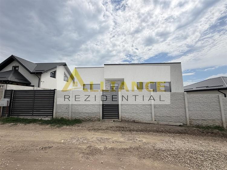 Casă individuală cu 3 camere cu Canalizare în Berceni