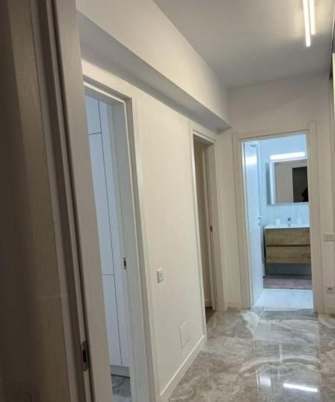 Apartament cu 2 camere decomandat, mobilat în Metalurgiei