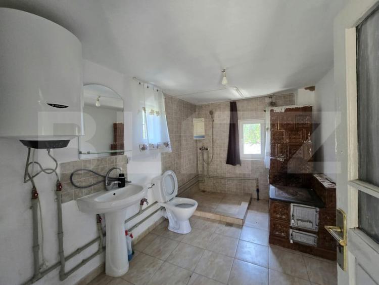 Casă cu 5 camere cu Teren 1459 Mp în Produlești