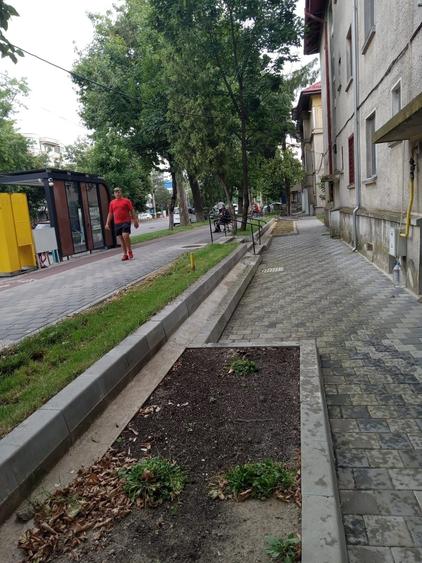 Apartament cu 2 camere decomandat în Exterior Vest