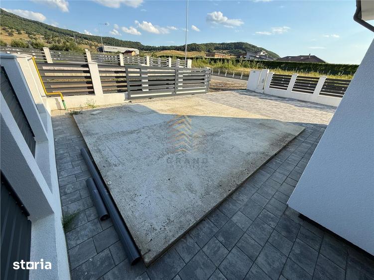 Apartament cu 8 camere în Central
