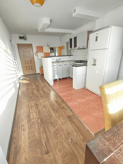 Apartament cu 2 camere decomandat în Tudor