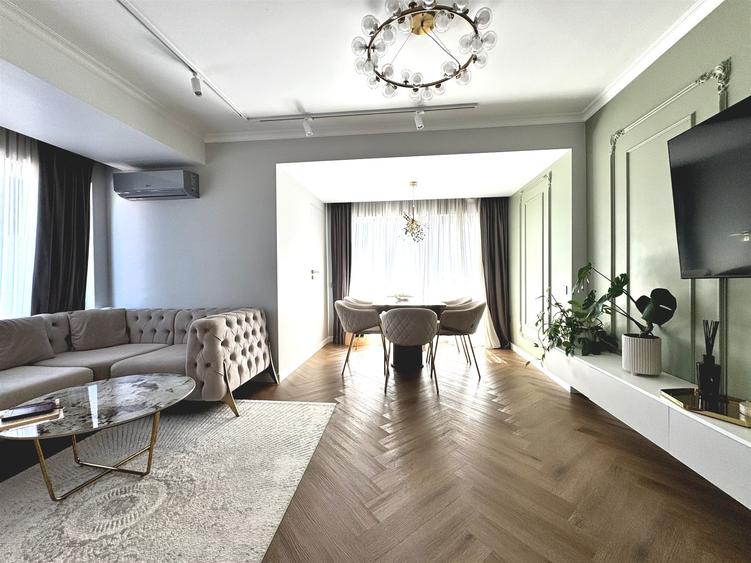 Apartament cu 3 camere semidecomandat, mobilat în Florești