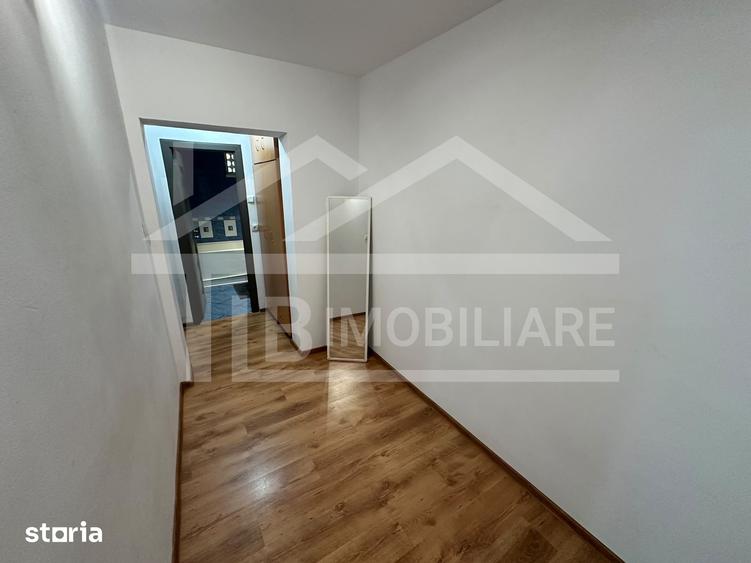 Apartament cu 2 camere decomandat în Cornișa