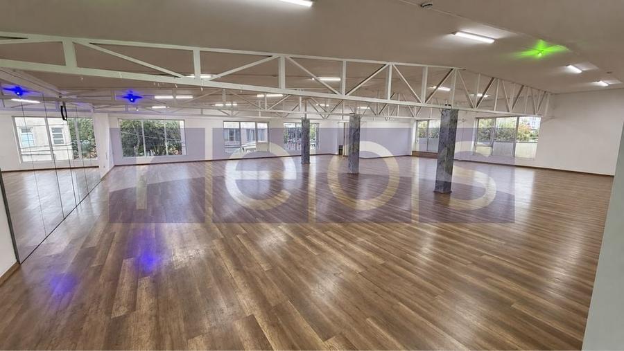 Spațiu comercial, de 260 mp, în Mihai Bravu