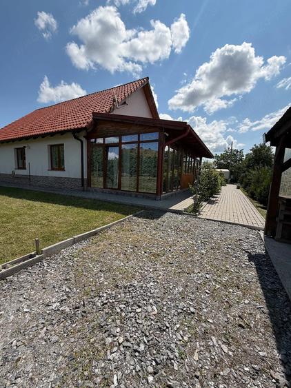 Casă cu Teren 1500 Mp în Aiton