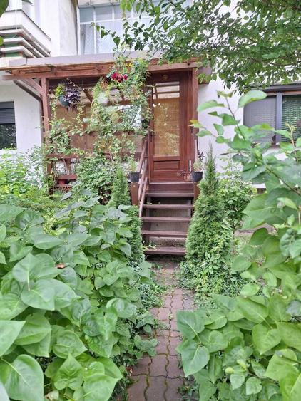 Apartament cu 4 camere decomandat în Unirii