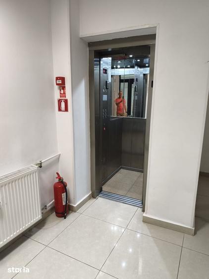 Spațiu comercial, de 135 mp, în Central