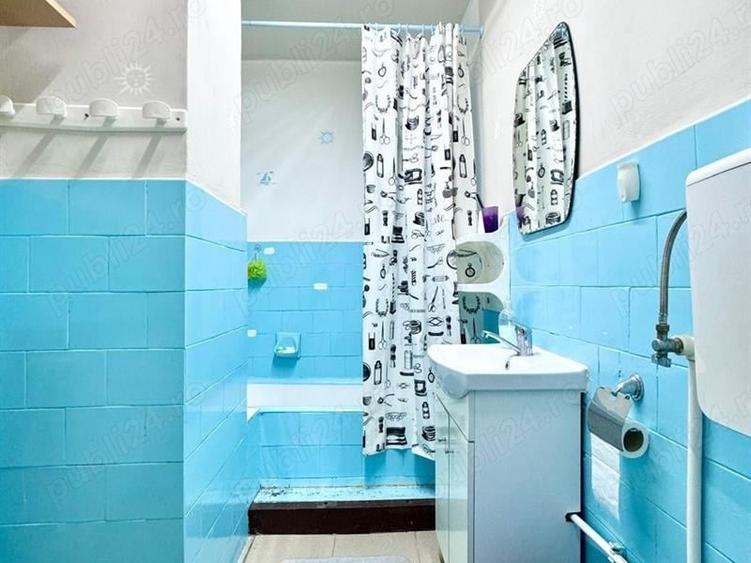 Casă individuală cu 4 camere cu Teren 8400 Mp în Preutești